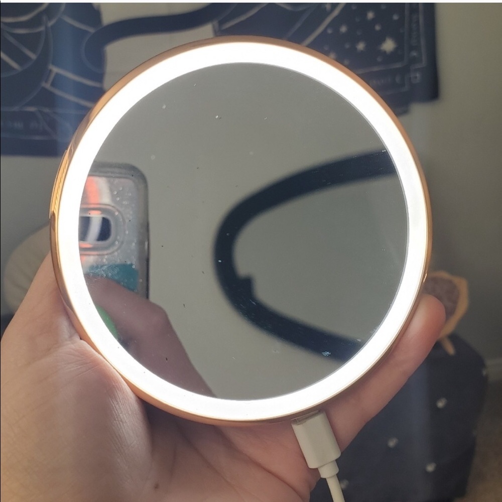SOLD Simple Human Compact Travel Sensor Mirror - Picture 2 of 3